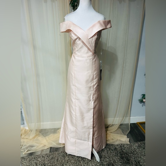 Alfred Sung Blush Pink Off-Shoulder Satin Gown Size 8R New With Tags - Picture 4 of 8